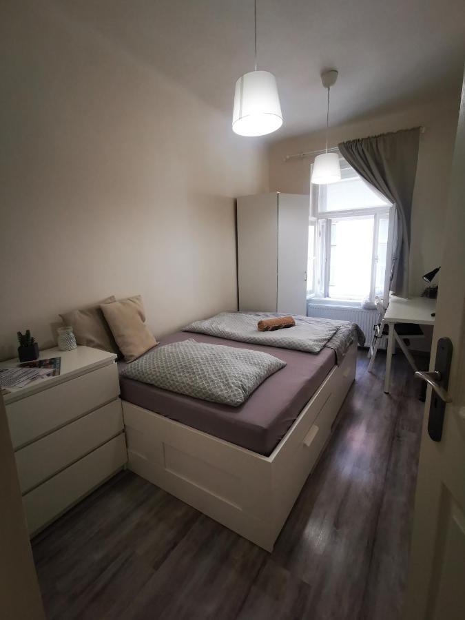 Malasits Art Home Дьор Екстериор снимка